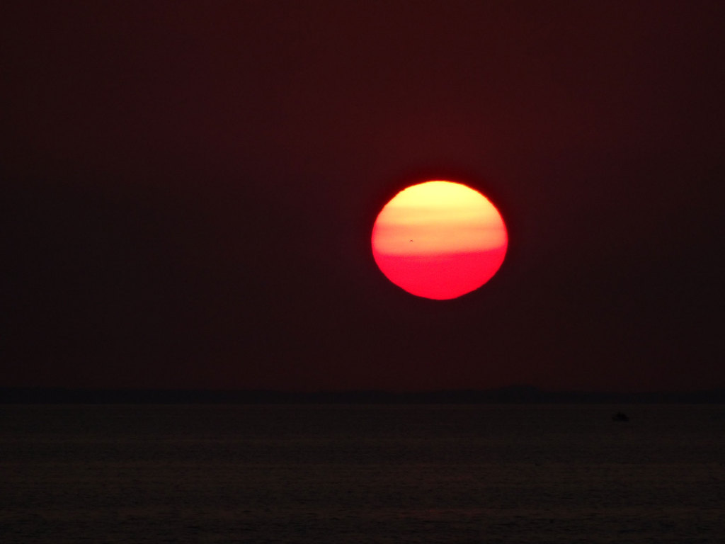 Außerirdischer Sonnenuntergang über dem Öresund