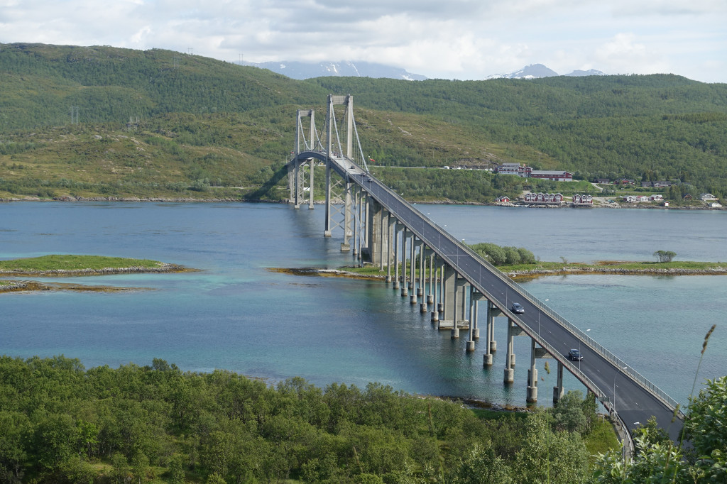 DSC08745 Norwegen - Brücke auf die Vesteralen
