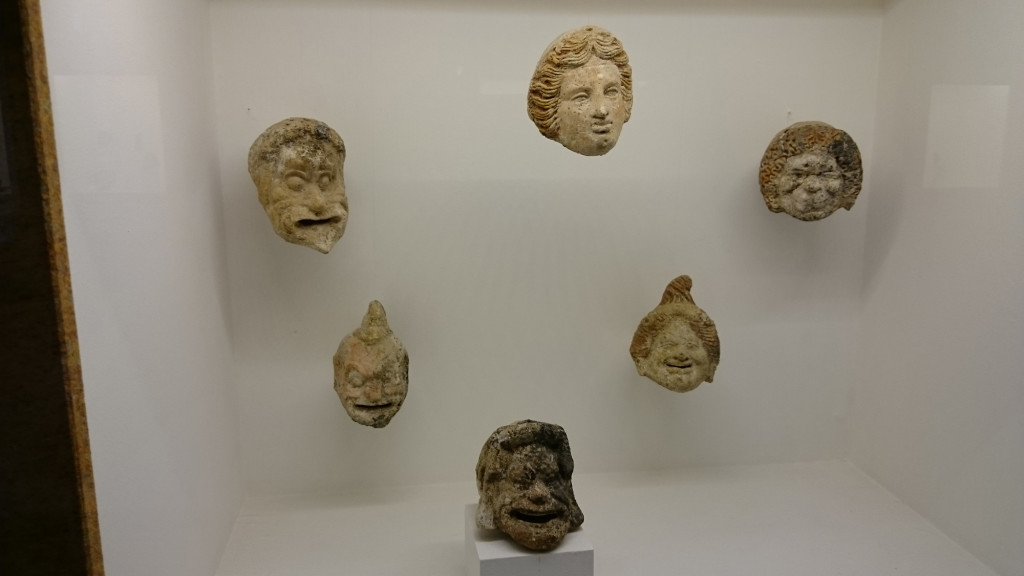 Lipari - Archäologisches Museum - Griechische Theatermasken