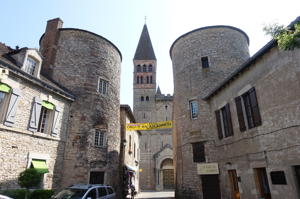 Tournus - die Abteikirche Saint Philibert